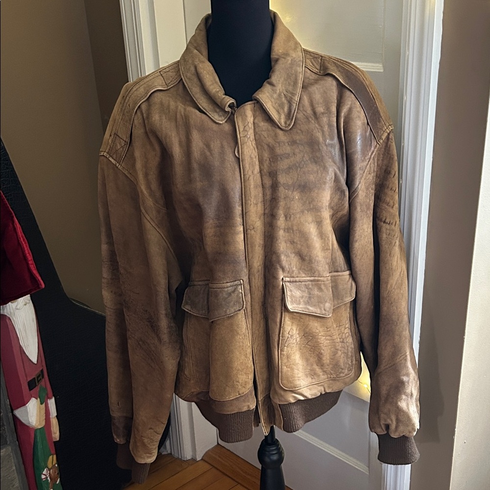 VINTAGE Men's Tan Leather Bomber Jacket